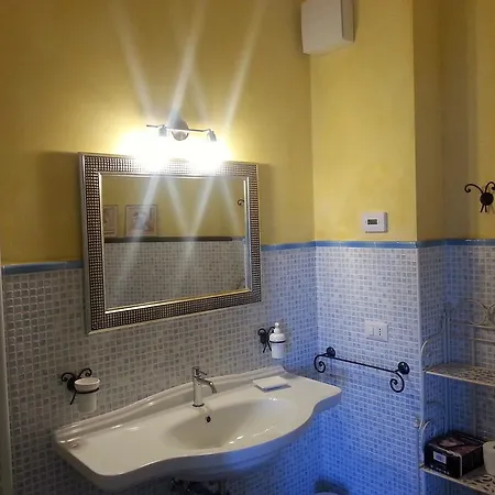 Il Feriolo Oda ve Kahvaltı 3*